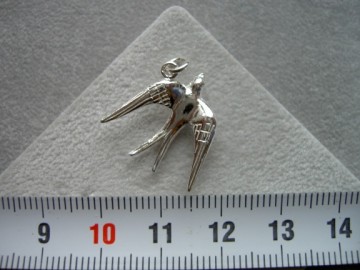 Zilveren zwaluw hanger (1)